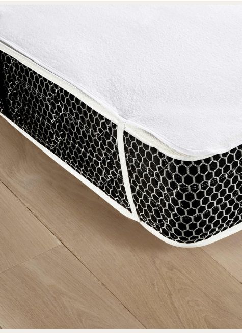 PROTÈGE-MATELAS FORME PLATEAU IMPERMÉABLE 210GR